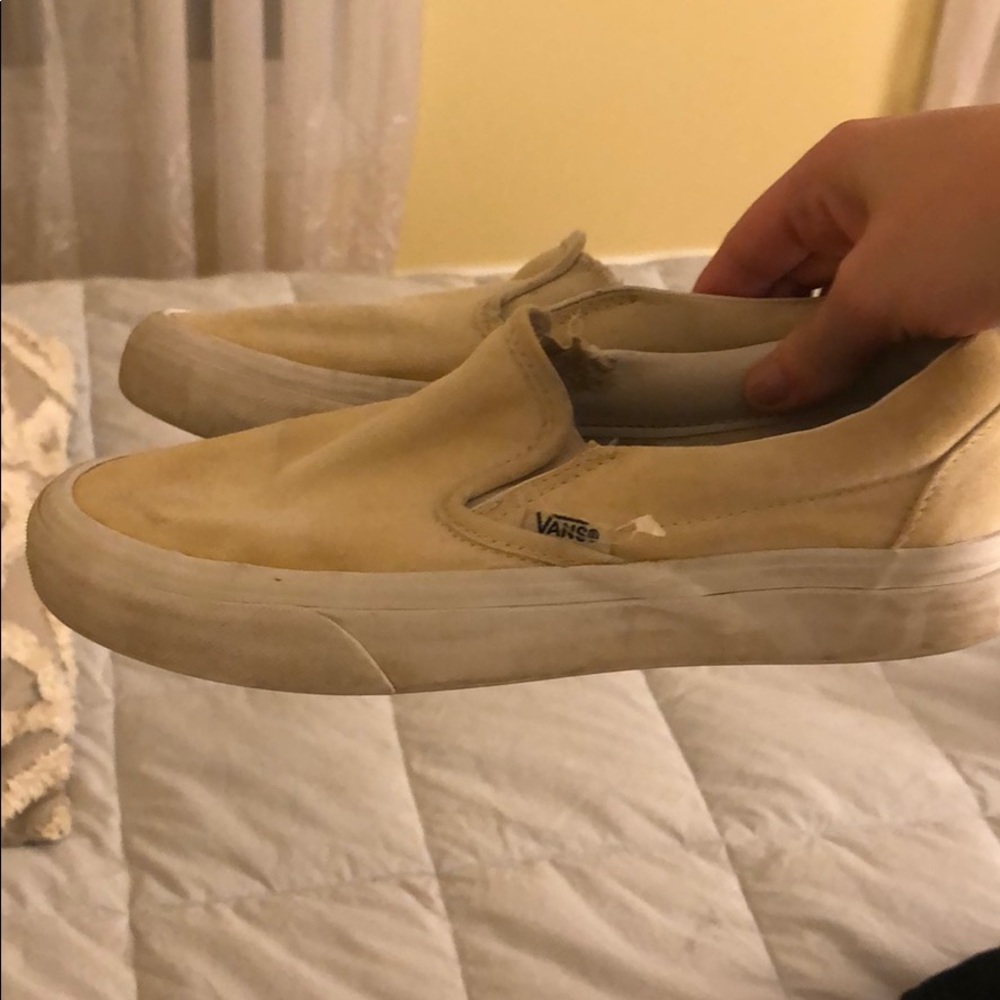 Vans - Picture 2 of 2